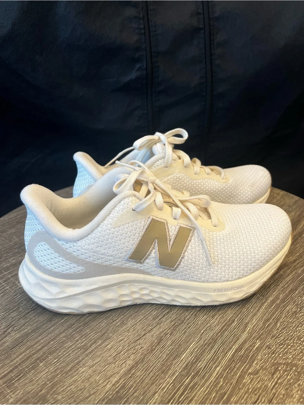 Women's New Balance Fresh Foam Arishi v4- Size 6